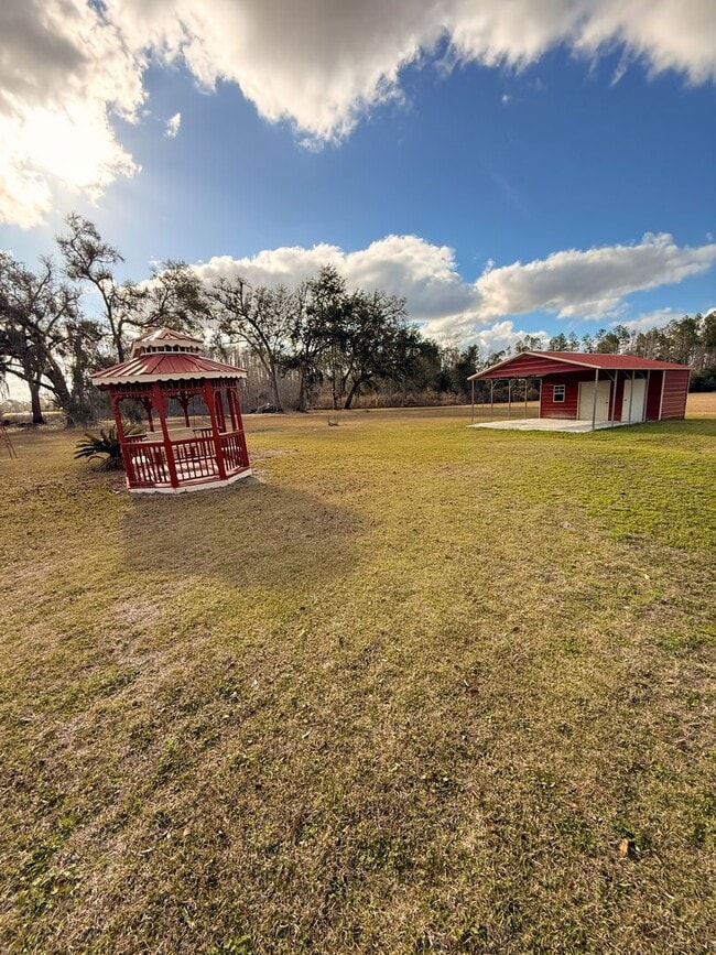 Building Photo - 330 US-84