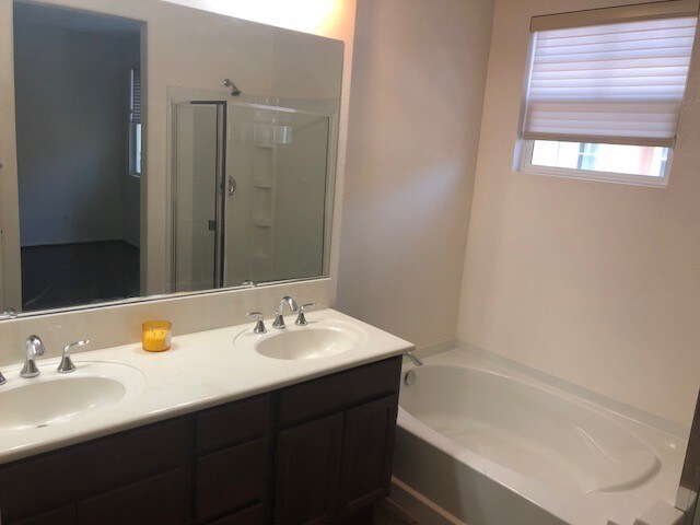 Building Photo - 10147 Star Magnolia Ln