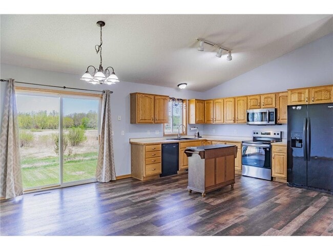 Building Photo - 2112 Blake Ave