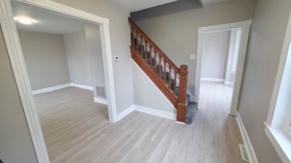 Building Photo - 1112 Elmwood Ave