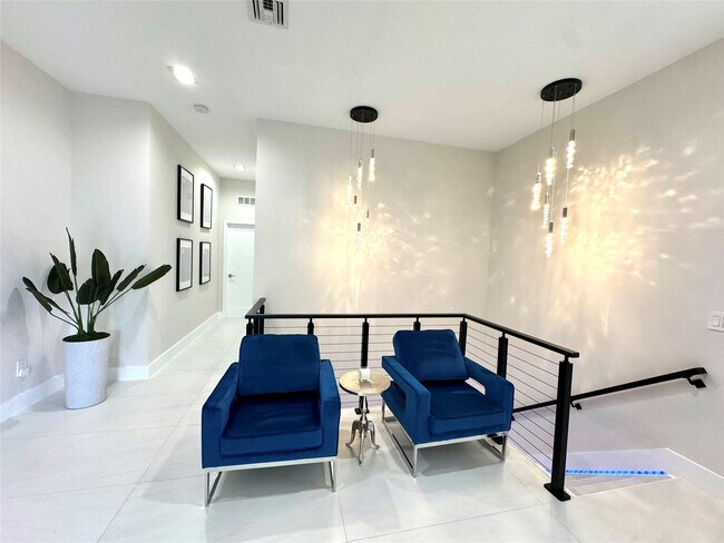 Building Photo - 4915 Whispering Way