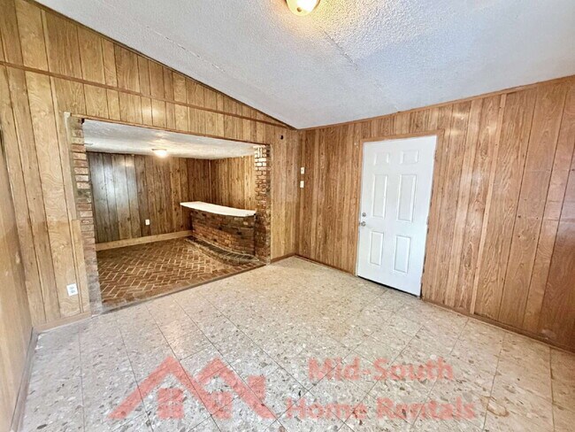 Building Photo - 3191 Parham St