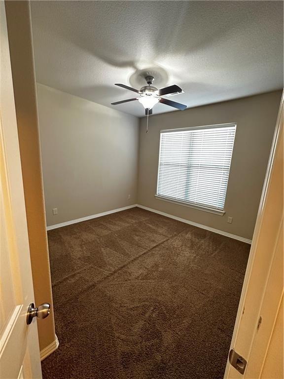 Building Photo - 2205 SW Worthington Ave