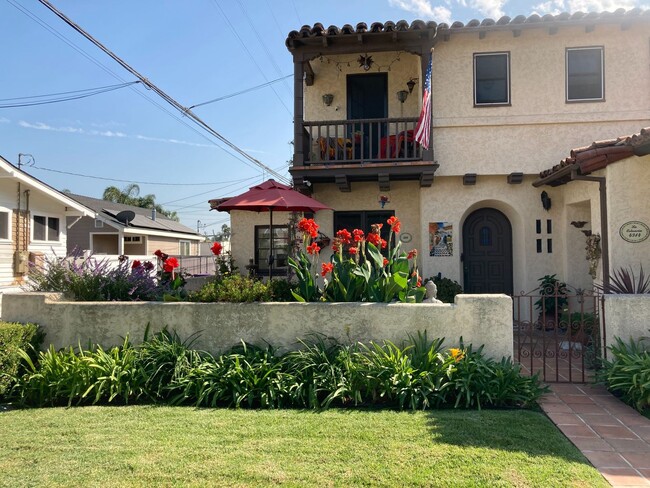 Building Photo - SPANISH STYLE GEM IN BELMONT HEIGHTS