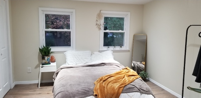 Building Photo - 311 E 6th Ave