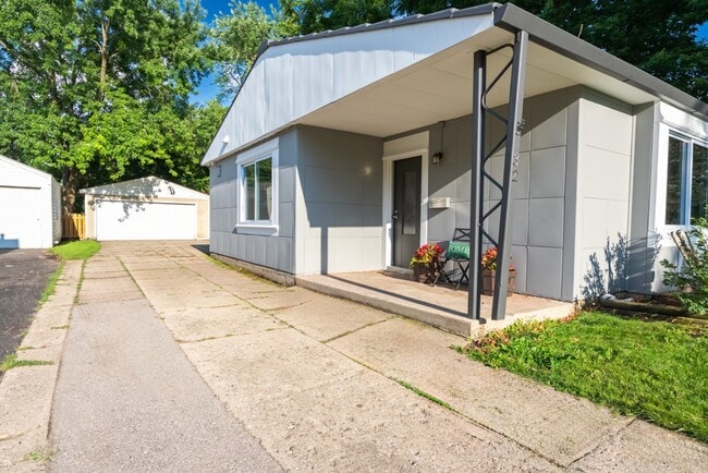 Building Photo - South Rosedale Avenue