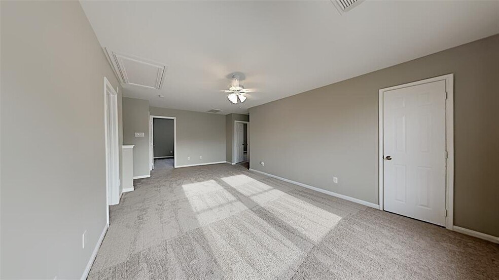 Building Photo - 15406 Lynford Crest Dr