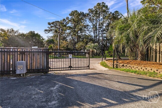 Building Photo - 12502 Apache Ave