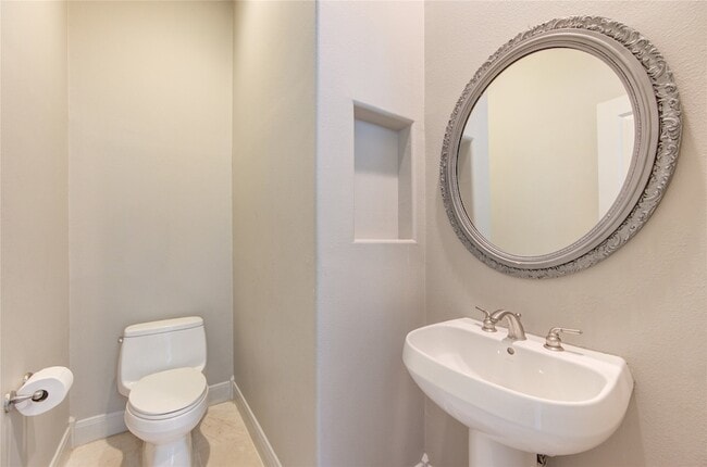 Building Photo - 1706 McDonald St