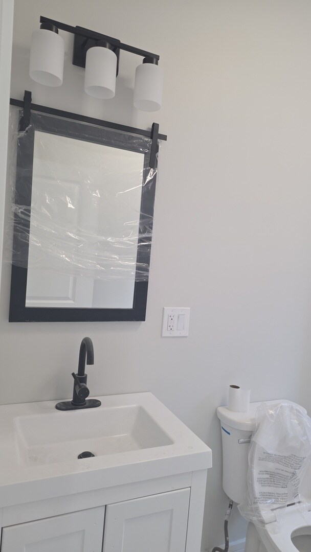 Building Photo - 7607 S Evans Ave