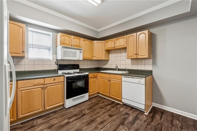Building Photo - 4289 Catamount Dr