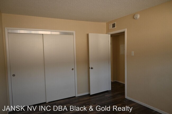Building Photo - 2 br, 1 bath House - 2514 McCarran St. #2