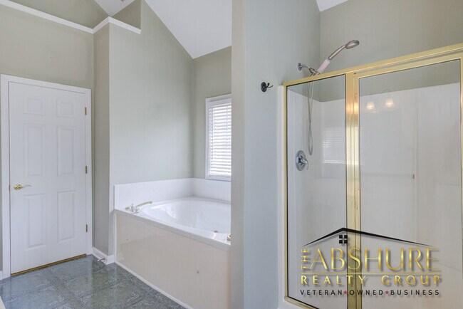 Building Photo - 9028 Stoney Run Dr