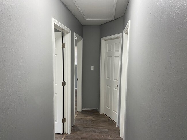 Building Photo - 101 Blaylock St