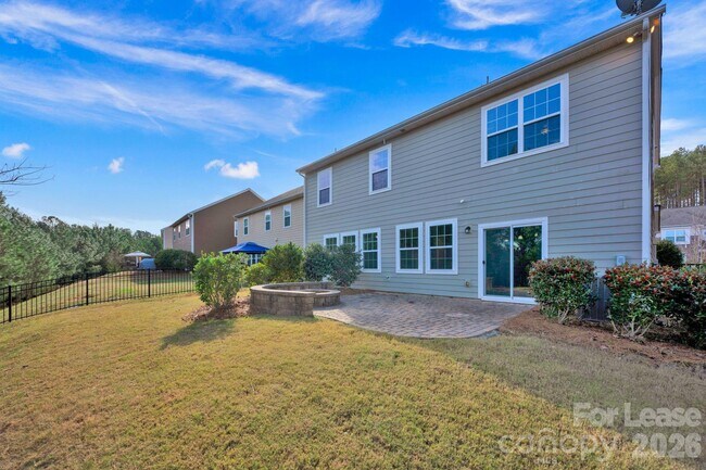 Building Photo - 132 Cherry Bark Dr