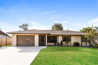 Building Photo - Adorable 3 Bedroom Home