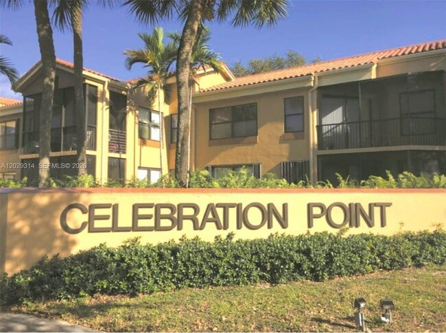 Building Photo - 15495 N Miami Lakeway