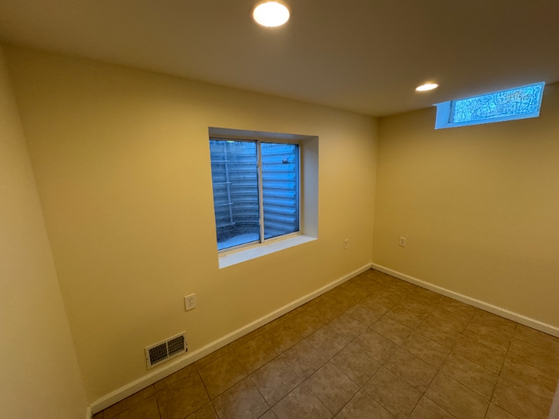 Building Photo - 8701 Brookville Rd