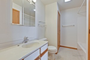 Building Photo - 1480 Spring Brook Ct