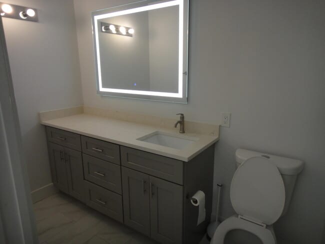 Building Photo - 1187 Periwinkle Pl