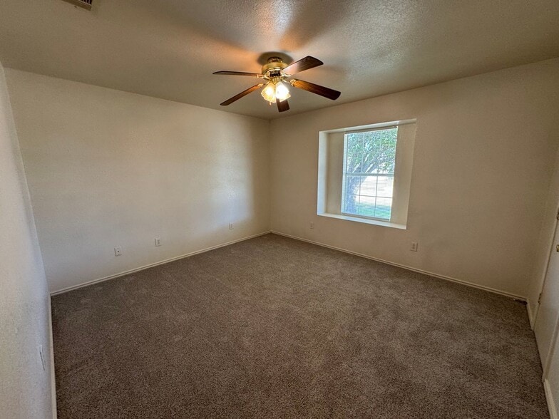 Building Photo - 4600 Greyhound Dr