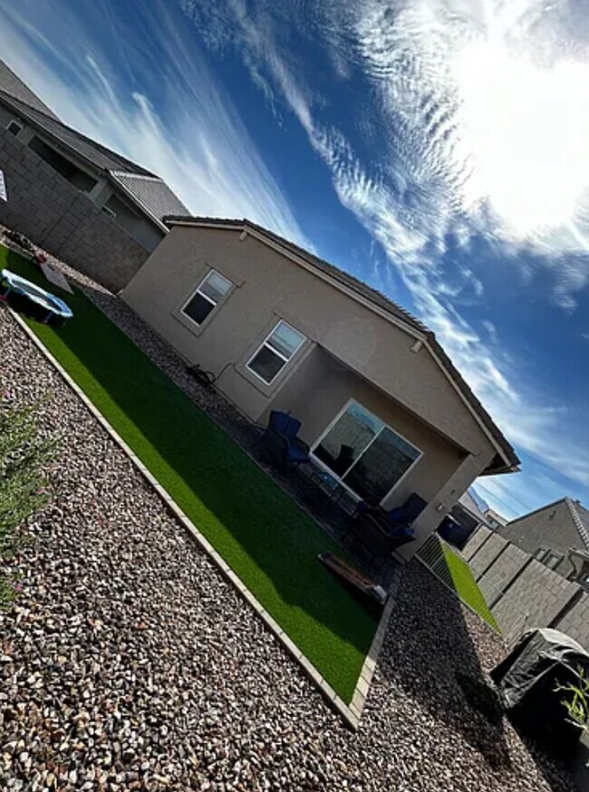 Building Photo - 12028 W Levi Dr