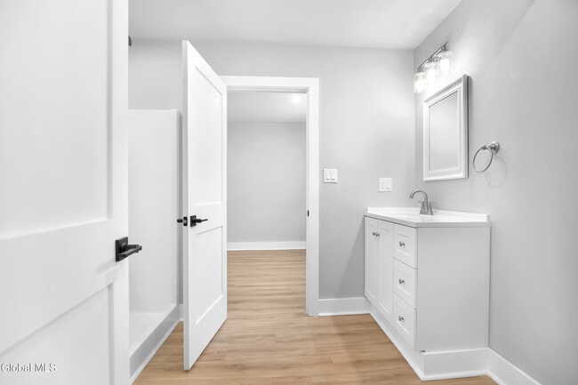 Building Photo - 103 E High St