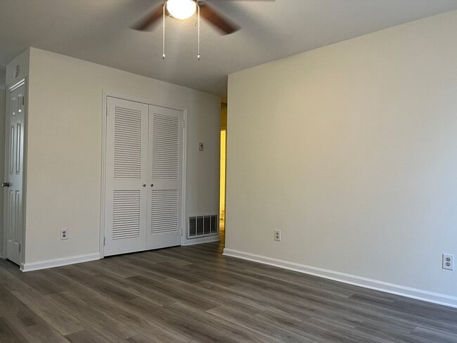 Building Photo - 1310 Morris St