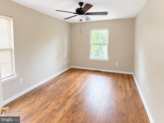 Building Photo - 40 Hearthstone Ln