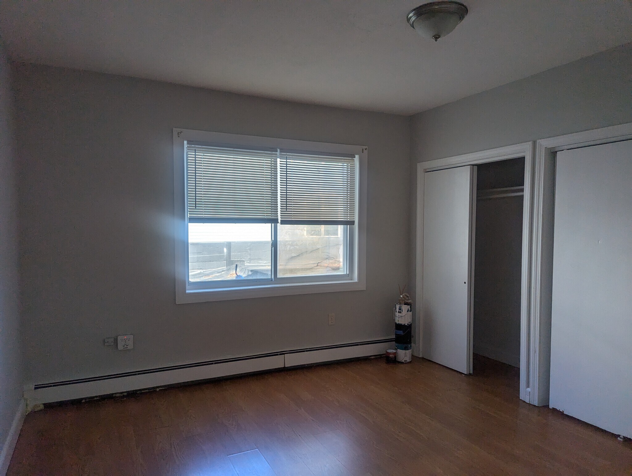 Building Photo - 581 Proctor Ave