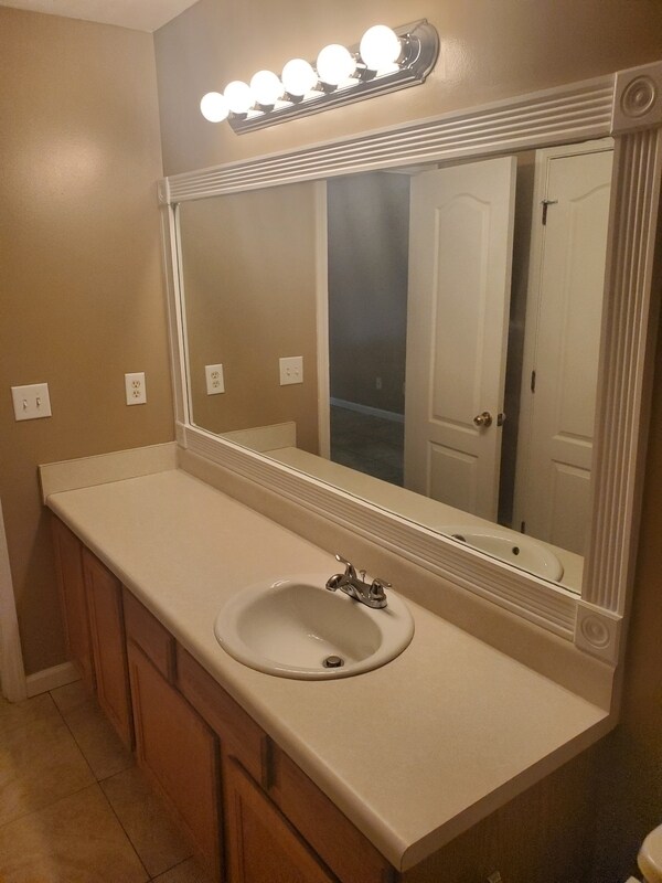 Building Photo - 6227 Dorsett Shoals Rd