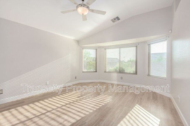 Building Photo - 9255 E Shasta Dr