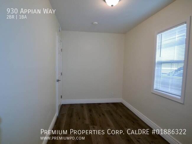 Building Photo - 930 Appian Way