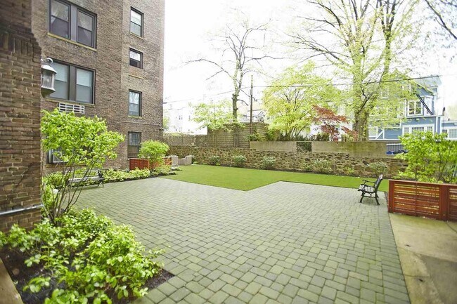 Building Photo - 50 Glenwood Ave