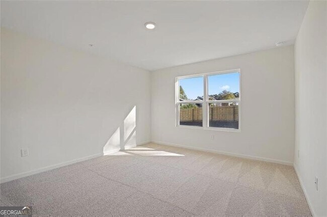 Building Photo - 541 Magnolia Cir