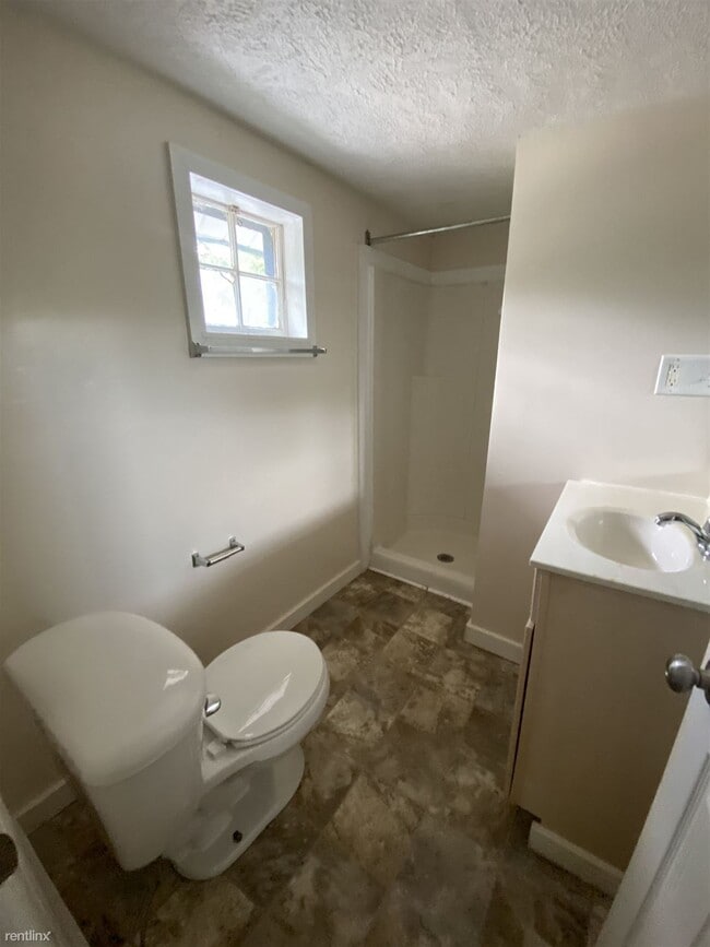 Building Photo - 1 br, 1 bath House - 912 1/2 W Franklin St