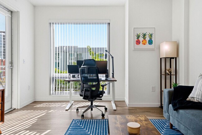 Building Photo - 1201 4th St