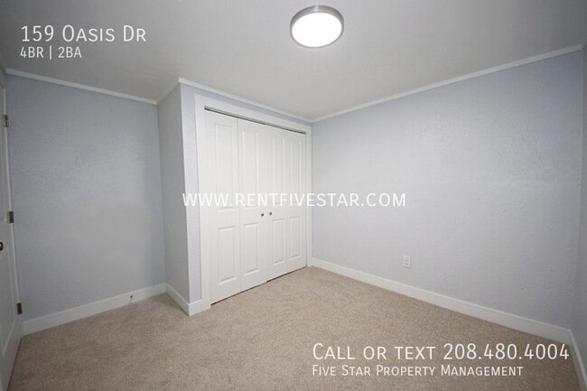 Building Photo - 159 Oasis Dr