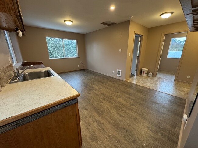 Building Photo - 28305 99th Ave SW