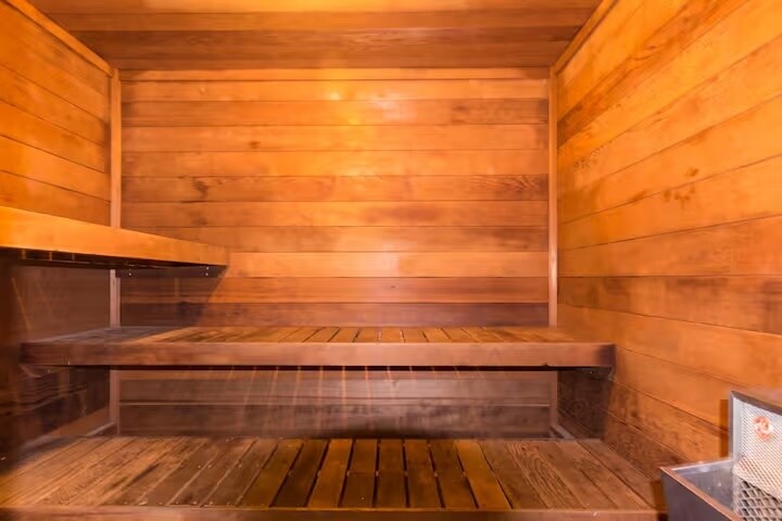 Sauna (there are 2!) - available to use every day until 10pm - 11260 Overland Ave