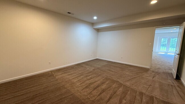 Building Photo - Spacious House in Mays Quarter