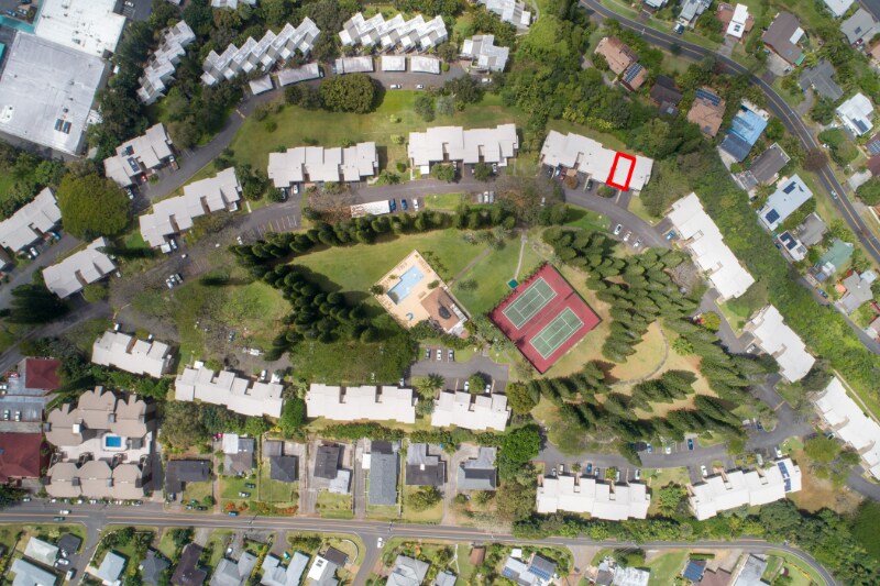 Building Photo - 46-74-74 Puulena St