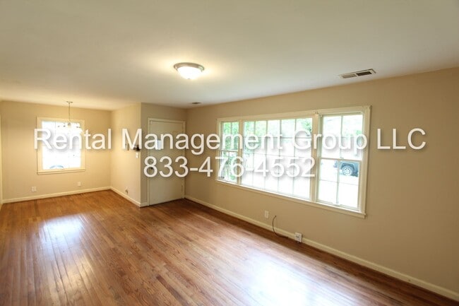 Building Photo - 201 Rose Dr