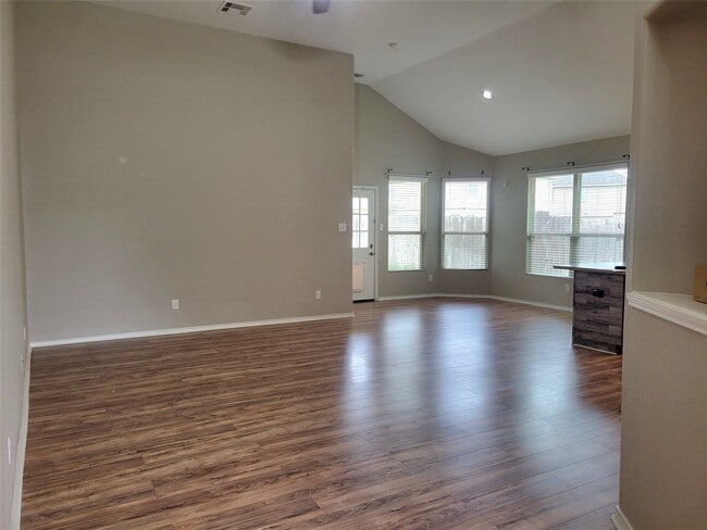 Building Photo - 5426 Floral Valley Ln