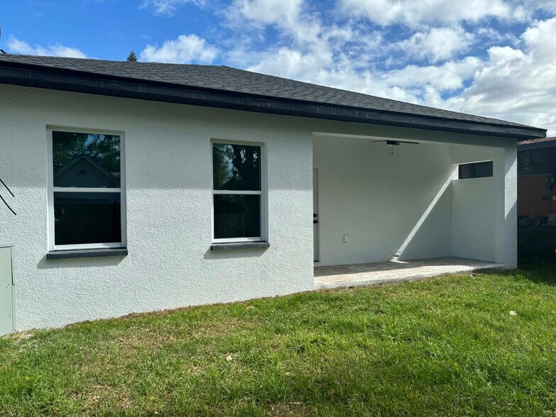 Building Photo - 3620 43rd Ave N