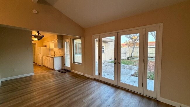 Building Photo - 1780 W Santa Ana Ave