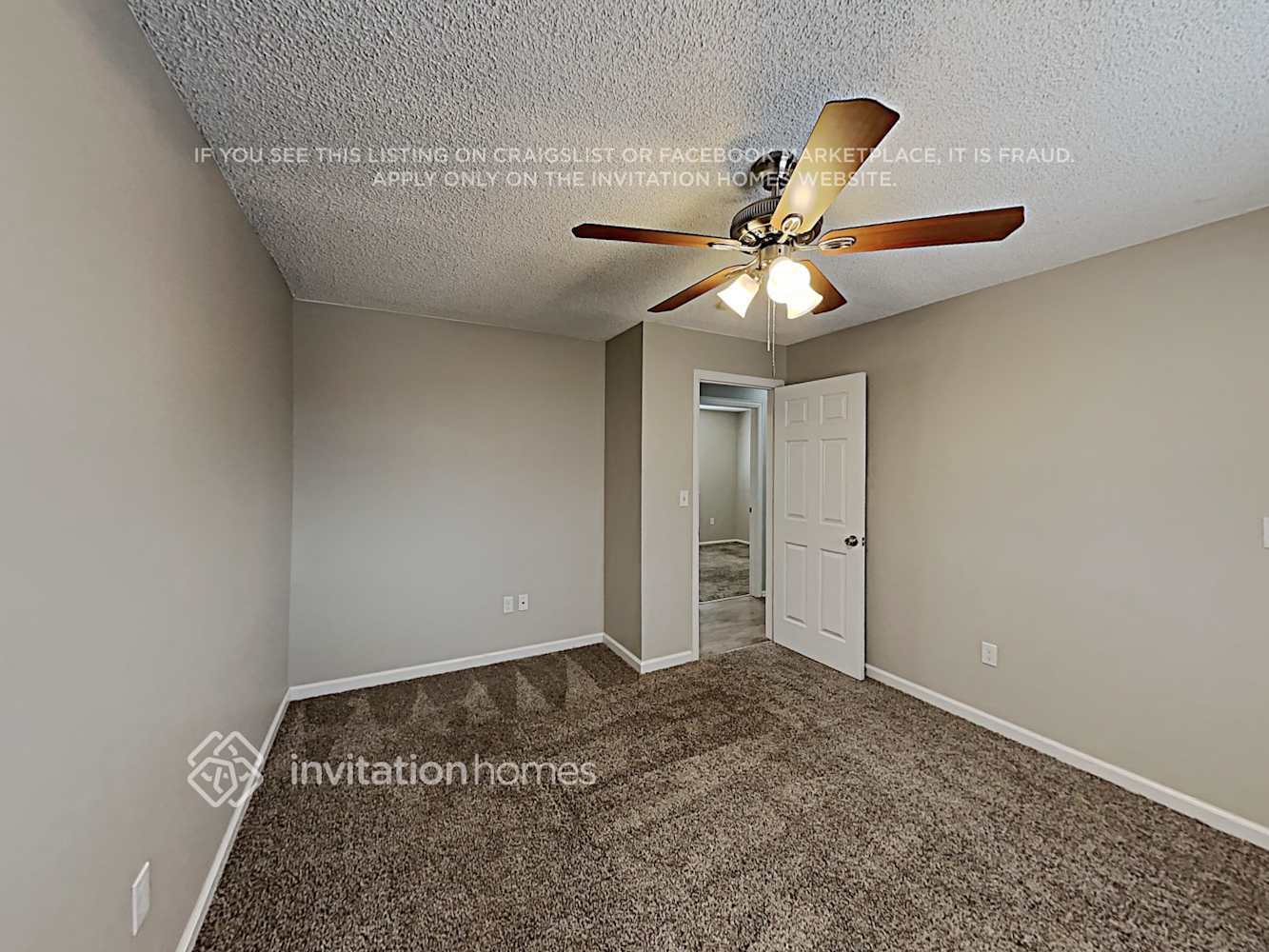 Building Photo - 15735 E Brown Ave