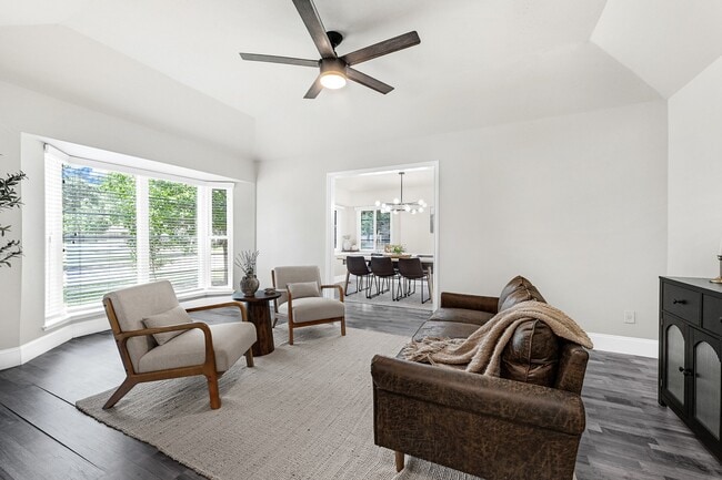 Building Photo - 25418 Tuckahoe Ln