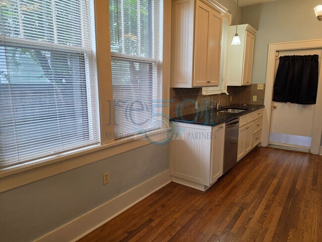 Building Photo - Charming 3BR Home in the Heart of Historic Argenta