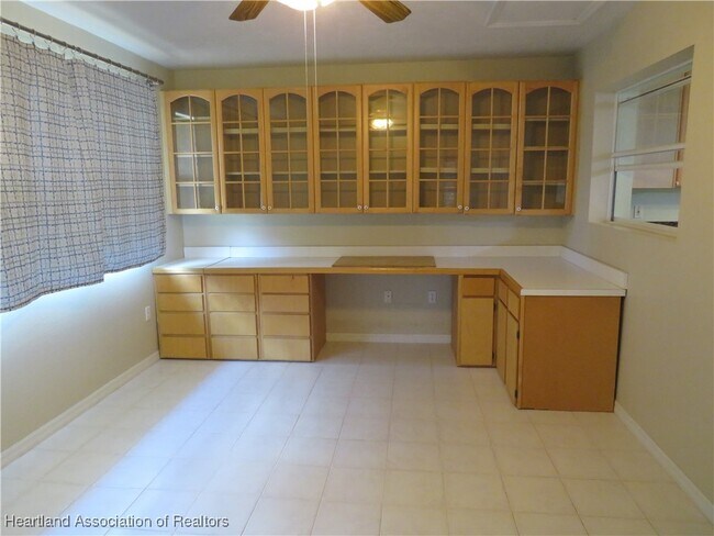 Building Photo - 3307 Healey St